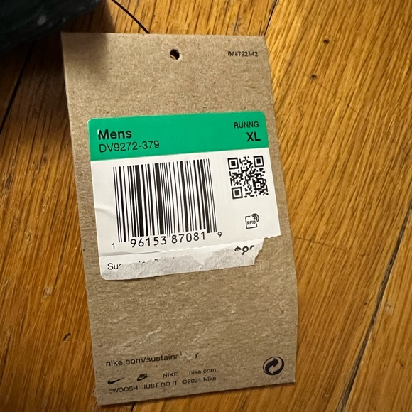 Nike DRI-FIT Stride Run Division 4" DV9272-379 Green Mens Size - Picture 7 of 7